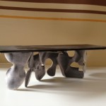 tavolo con base in metallo